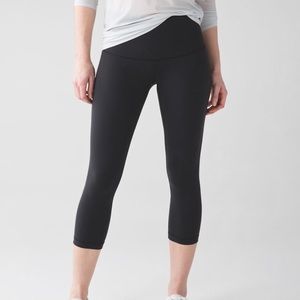 Lululemon Wunder Under Crop 🍋